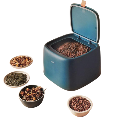 Portable Dry Pet Food Container