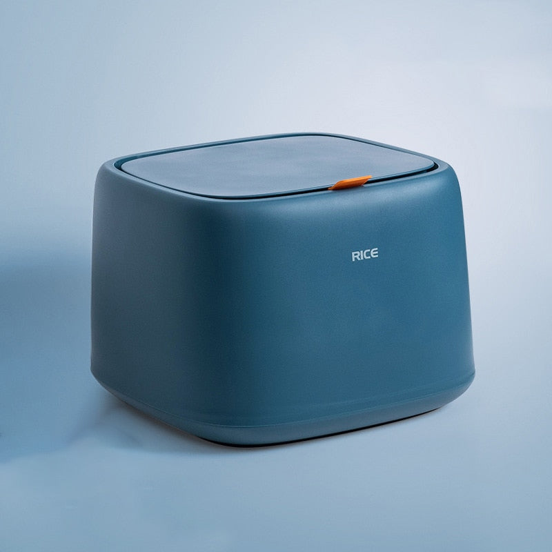 Portable Dry Pet Food Container
